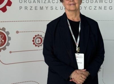Przyszłość medycyny powstaje dzięki połączeniu wiedzy, doświadczenia i nowoczesnych technologii.